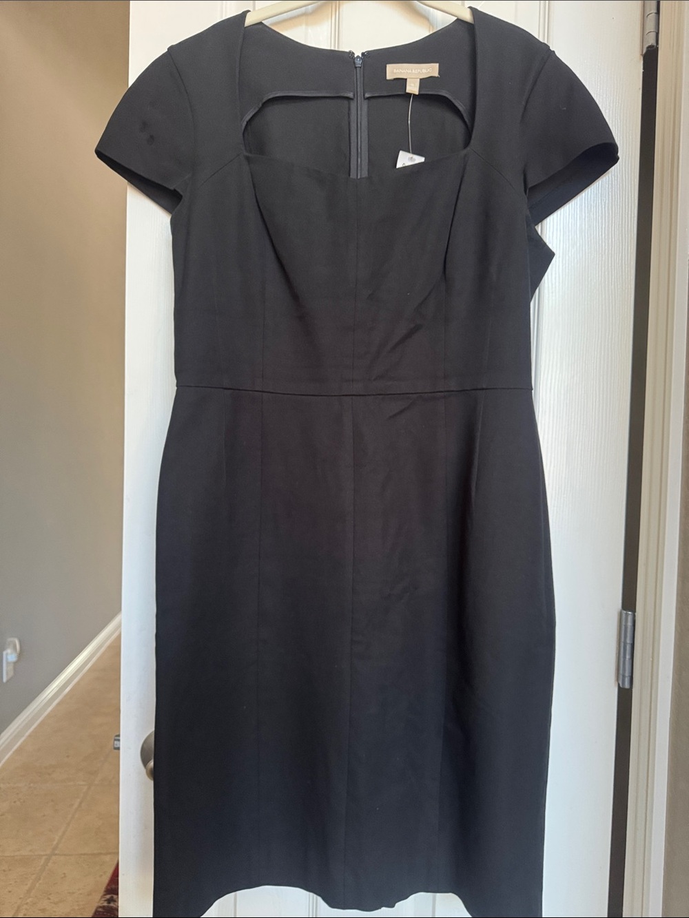 Banana Republic Black Cap-Sleeve Sheath Dress